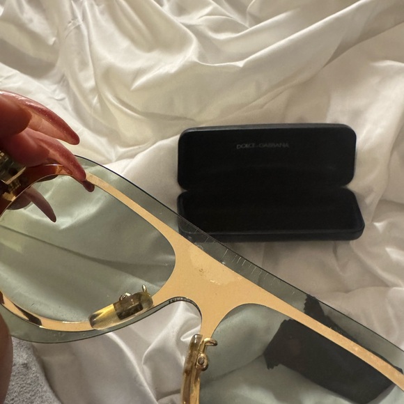 Dolce & Gabbana tinted shield sunglasses - Picture 6 of 10